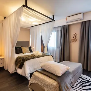  Apartamento Alto Padrão Com Serviços Em Moema